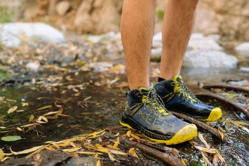KEEN Men's NXIS Evo Mid WP Boots
